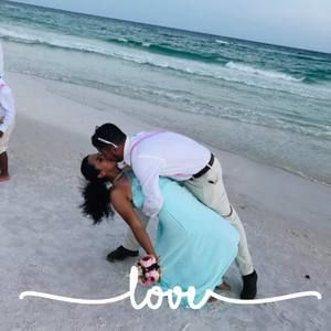 Meet your Posher, Marisela